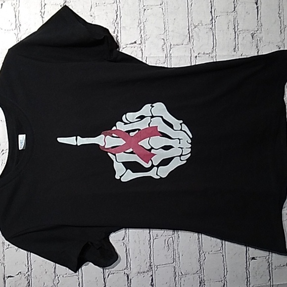 Tops - Cancer MIDDLE FINGER Tshirt size Medium CANCER AWARENESS